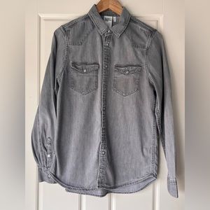 H&M Shirt Adult Small Gray Denim Pearl Snap Button Up Long Sleeve